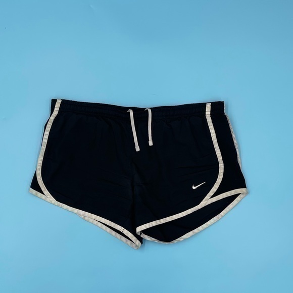 NIKE Embroidered Active Shorts - Picture 1 of 3
